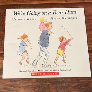 ⭐️⭐️ PICK 5 / $20 Scholastic's Illustrated Adventure Book